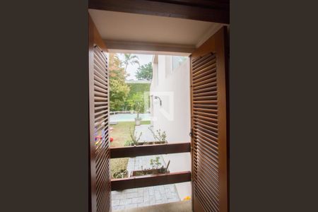 Casa à venda com 410m², 4 quartos e 6 vagasVaranda Quarto 1