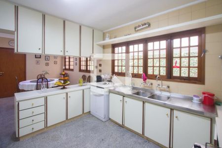 Casa à venda com 410m², 4 quartos e 6 vagasCozinha