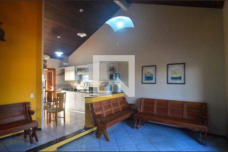 Casa para alugar com 400m², 3 quartos e 7 vagasCozinha