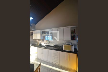 Casa para alugar com 400m², 3 quartos e 7 vagasCozinha