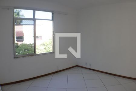 Sala de apartamento para alugar com 2 quartos, 55m² em Taquara, Rio de Janeiro