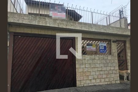 Casa à venda com 180m², 4 quartos e 3 vagas Casa à venda com 180m², 4 quartos e 3 vagasFachada