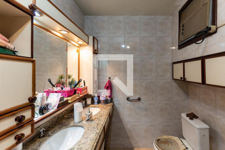 Casa à venda com 160m², 2 quartos e 1 vagaBanheiro Suíte 1 - 2º andar