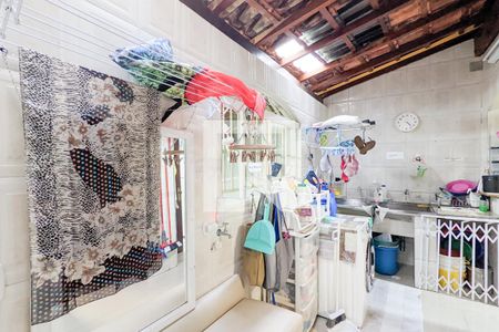 Casa à venda com 450m², 3 quartos e 3 vagasÁrea de serviço 