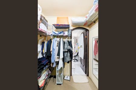 Casa à venda com 450m², 3 quartos e 3 vagasQuarto da suíte 2 