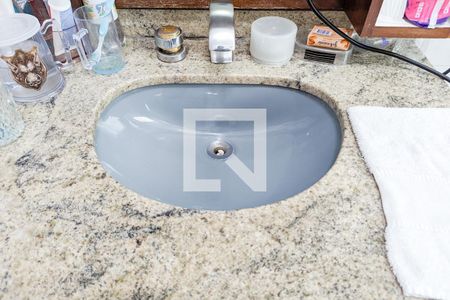 Casa à venda com 450m², 3 quartos e 3 vagasBanheiro da suíte 2 