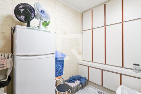 Casa à venda com 450m², 3 quartos e 3 vagasDespensa 