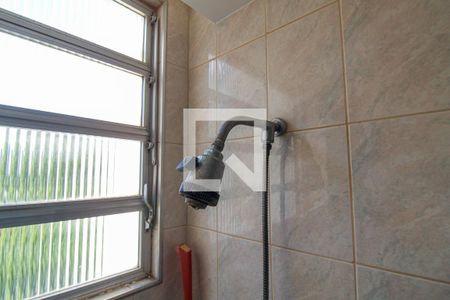 Apartamento à venda com 70m², 2 quartos e 1 vaga Apartamento à venda com 70m², 2 quartos e 1 vagaBanheiro Social