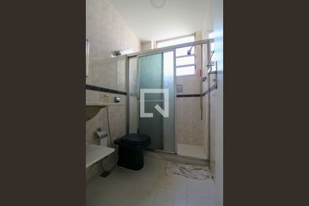 Apartamento à venda com 70m², 2 quartos e 1 vaga Apartamento à venda com 70m², 2 quartos e 1 vagaBanheiro Social
