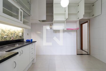 Apartamento à venda com 105m², 3 quartos e sem vaga Apartamento à venda com 105m², 3 quartos e sem vagaCozinha