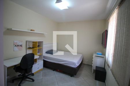 Casa à venda com 125m², 3 quartos e 2 vagas Casa à venda com 125m², 3 quartos e 2 vagasQuarto 3