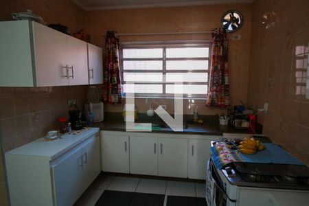 Casa à venda com 125m², 3 quartos e 2 vagas Casa à venda com 125m², 3 quartos e 2 vagasCozinha