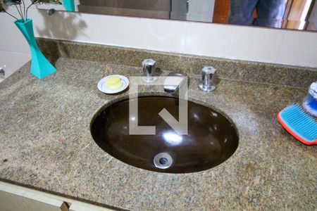 Casa à venda com 125m², 3 quartos e 2 vagas Casa à venda com 125m², 3 quartos e 2 vagasBanheiro 2