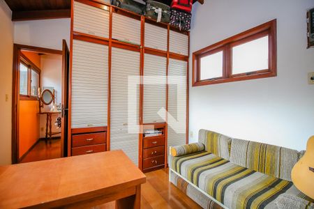 Casa de condomínio à venda com 220m², 5 quartos e 2 vagasCobertura