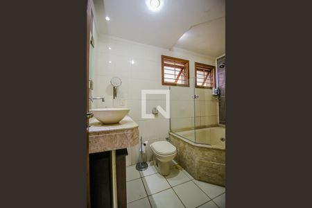 Casa de condomínio à venda com 220m², 5 quartos e 2 vagasSuite