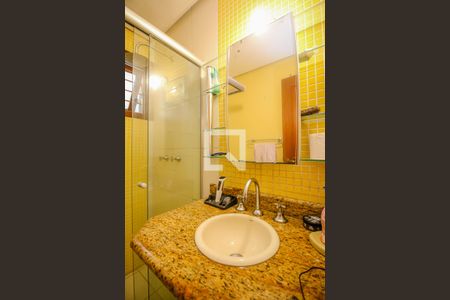 Casa de condomínio à venda com 220m², 5 quartos e 2 vagasBanheiro