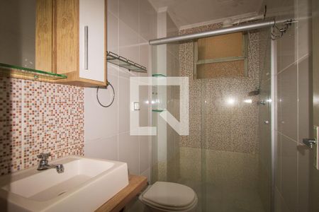 Banheiro de apartamento para alugar com 1 quarto, 33m² em Cidade Baixa, Porto Alegre