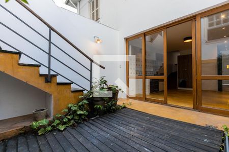 Casa à venda com 140m², 3 quartos e 2 vagasQuintal