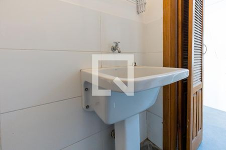 Casa à venda com 140m², 3 quartos e 2 vagasÁrea de Serviço