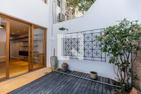 Casa à venda com 140m², 3 quartos e 2 vagasQuintal