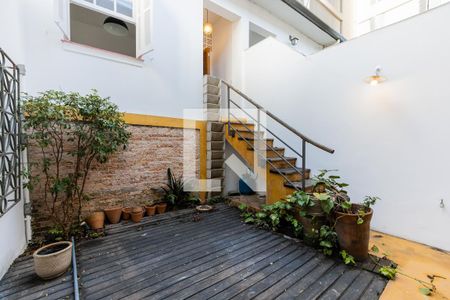 Casa à venda com 140m², 3 quartos e 2 vagasQuintal