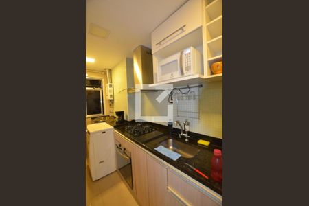 Apartamento à venda com 50m², 2 quartos e 1 vagaCozinha com Área de Serviço