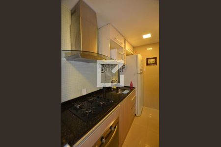 Apartamento à venda com 50m², 2 quartos e 1 vagaCozinha com Área de Serviço