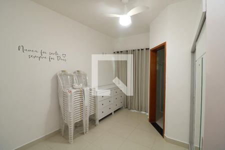 Casa à venda com 160m², 3 quartos e 2 vagasSuite
