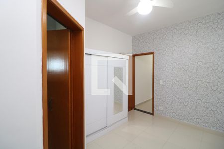 Casa à venda com 160m², 3 quartos e 2 vagasSuite