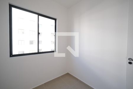 Quarto 1 de apartamento para alugar com 2 quartos, 45m² em Parque da Fonte, São José dos Pinhais