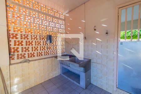 Casa à venda com 325m², 3 quartos e 1 vagaÁrea de Serviço