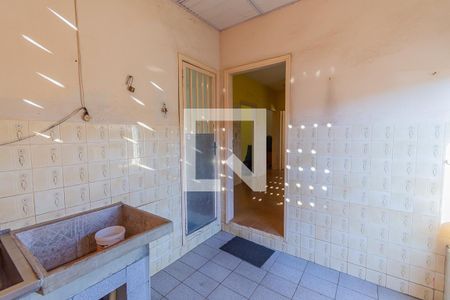 Casa à venda com 325m², 3 quartos e 1 vagaÁrea de Serviço