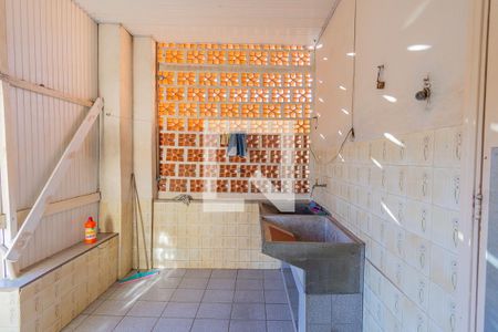 Casa à venda com 325m², 3 quartos e 1 vagaÁrea de Serviço