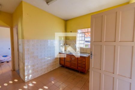 Casa à venda com 325m², 3 quartos e 1 vagaCozinha