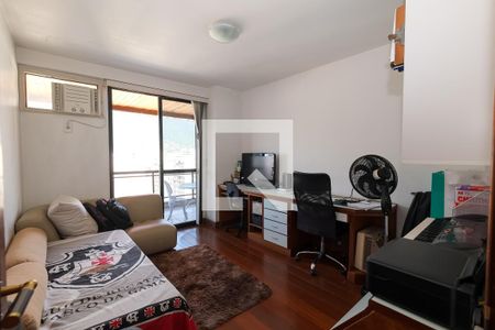 Apartamento à venda com 302m², 3 quartos e 2 vagasQuarto 2