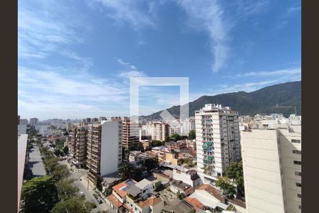 Apartamento à venda com 302m², 3 quartos e 2 vagasVista