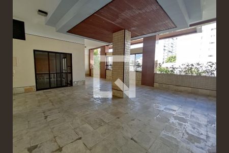 Apartamento à venda com 302m², 3 quartos e 2 vagasÁrea comum - Salão de festas