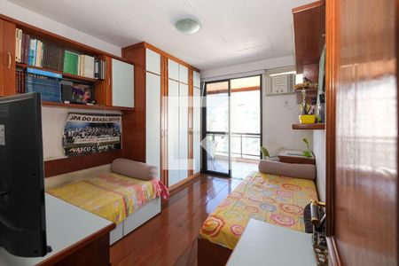 Apartamento à venda com 302m², 3 quartos e 2 vagasQuarto 1