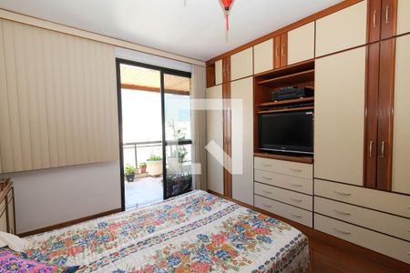 Apartamento à venda com 302m², 3 quartos e 2 vagasSuíte