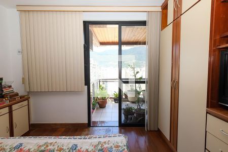 Apartamento à venda com 302m², 3 quartos e 2 vagasSuíte