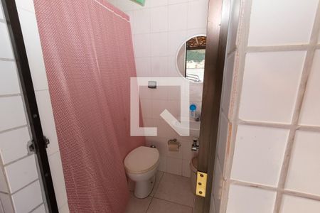 Apartamento à venda com 302m², 3 quartos e 2 vagasBanheiro de serviço