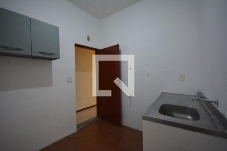 Casa de condomínio para alugar com 180m², 3 quartos e sem vagaÁrea de Serviço