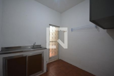 Casa de condomínio para alugar com 180m², 3 quartos e sem vagaÁrea de Serviço