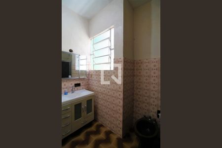 Casa à venda com 178m², 4 quartos e 2 vagasBanheiro 2