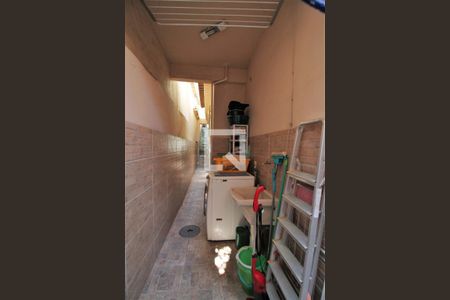 Casa à venda com 178m², 4 quartos e 2 vagasÁrea de Serviço 1