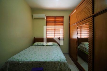 Casa à venda com 178m², 4 quartos e 2 vagasQuarto 2 - Suíte