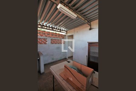 Casa à venda com 178m², 4 quartos e 2 vagasÁrea de Serviço 2