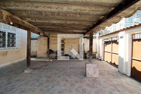 Casa à venda com 178m², 4 quartos e 2 vagasGaragem