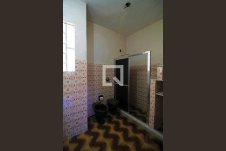 Casa à venda com 178m², 4 quartos e 2 vagasBanheiro 2