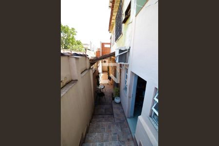 Casa à venda com 178m², 4 quartos e 2 vagasCorredor